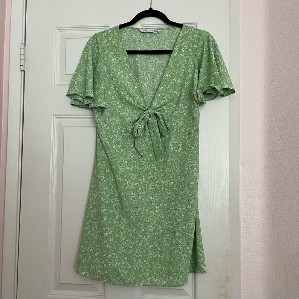 green floral summer dress with flutter sleeves (zara)
